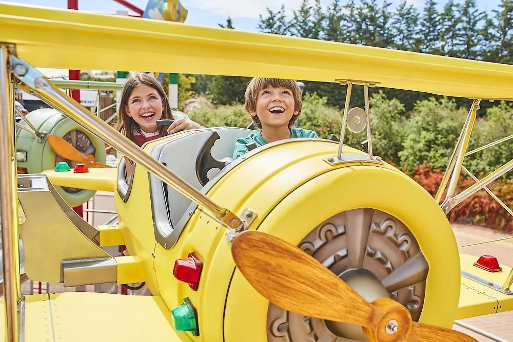 PortAventura Hotel Caribe: Unlimited Park Access & Ferrari Land Entry Salou