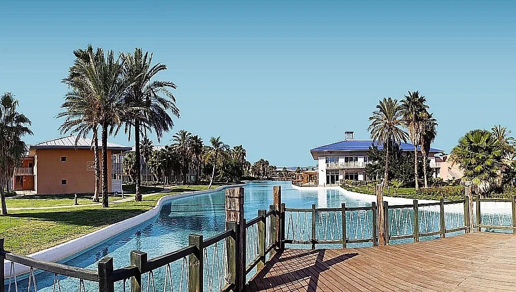 PortAventura Hotel Caribe: Unlimited Park Access & Ferrari Land Entry Salou