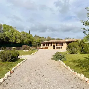 https://idyllic-chalet-with-private-pool.balearic-islands.net