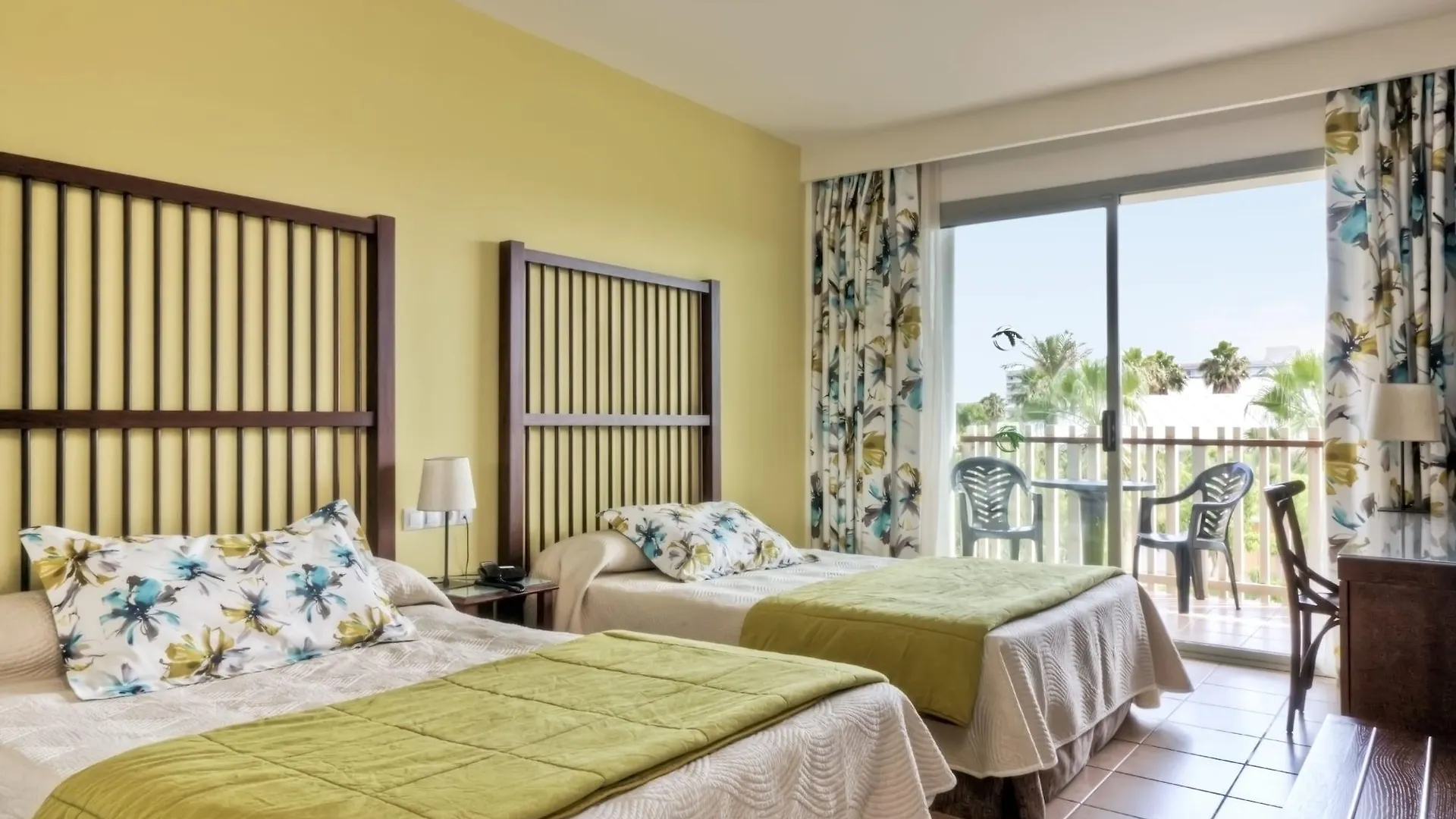 Portaventura Hotel Caribe - Includes Unlimited Access To Portaventura Park & 1 Access To Ferrari Land 萨洛 4*,  西班牙