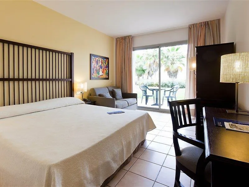 Portaventura Hotel Caribe - Includes Unlimited Access To Portaventura Park & 1 Access To Ferrari Land Salou